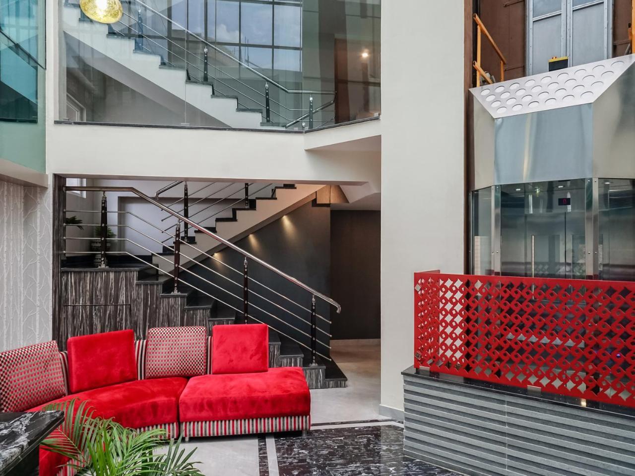 Treebo Tryst The Kalyaniz Guwahati Exterior foto
